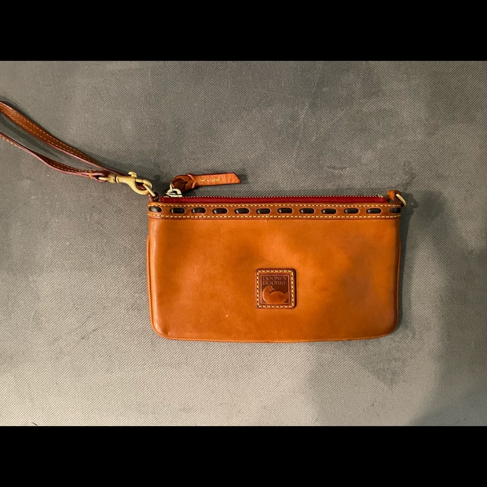 Dooney & Bourke wristlet